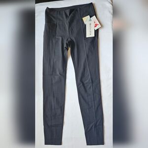 Athleta High Waisted Leggings w/ Back Pockets | Squat Friendly | Black | NWT